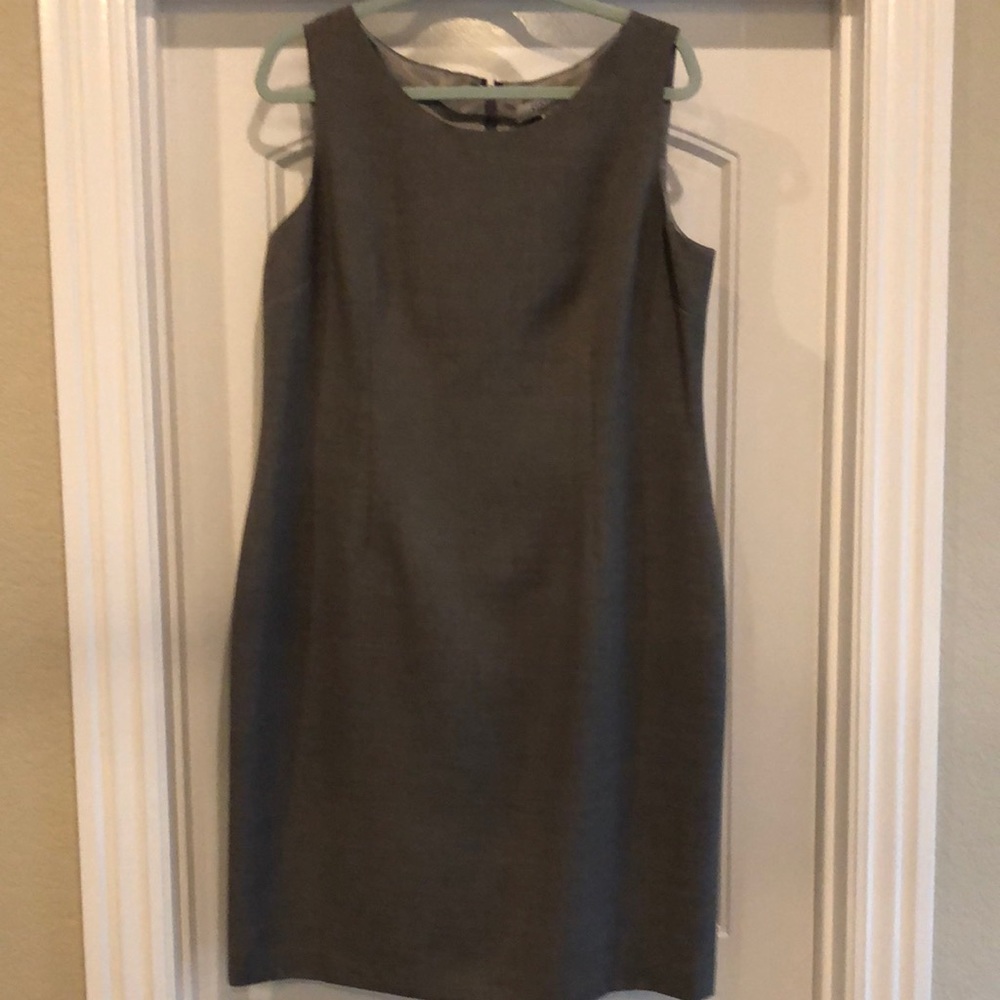 Kasper Grey Lined Sheath Suit Dress Size 14 (fits 12)